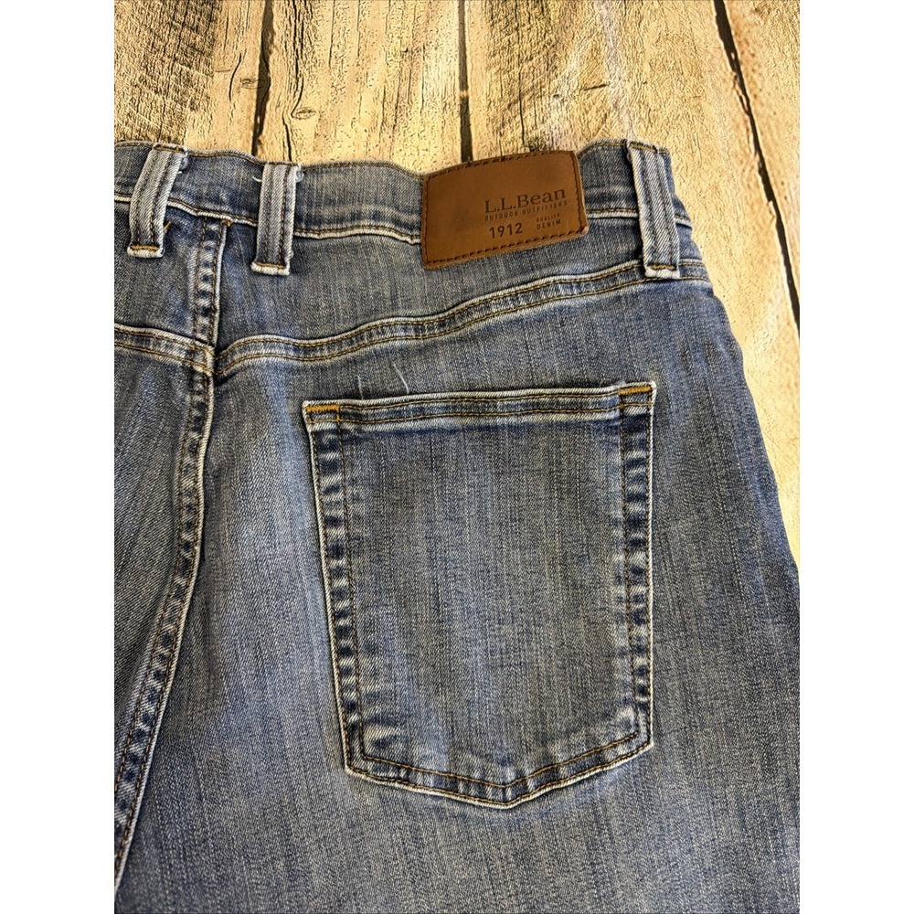 LL‎ Bean Men's Size 35x28 Jeans Standard Fit Straight Leg